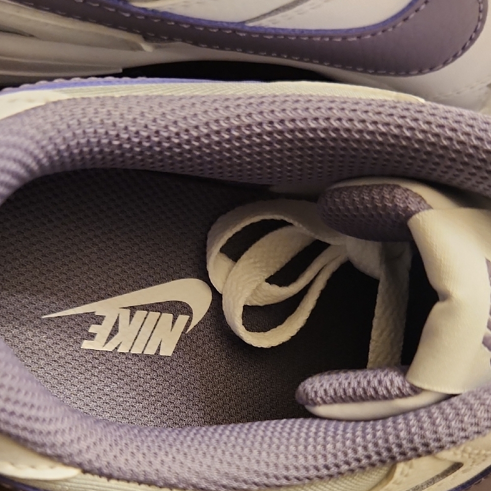 Nike Women's White and Purple Sneakers - Picture 5 of 7